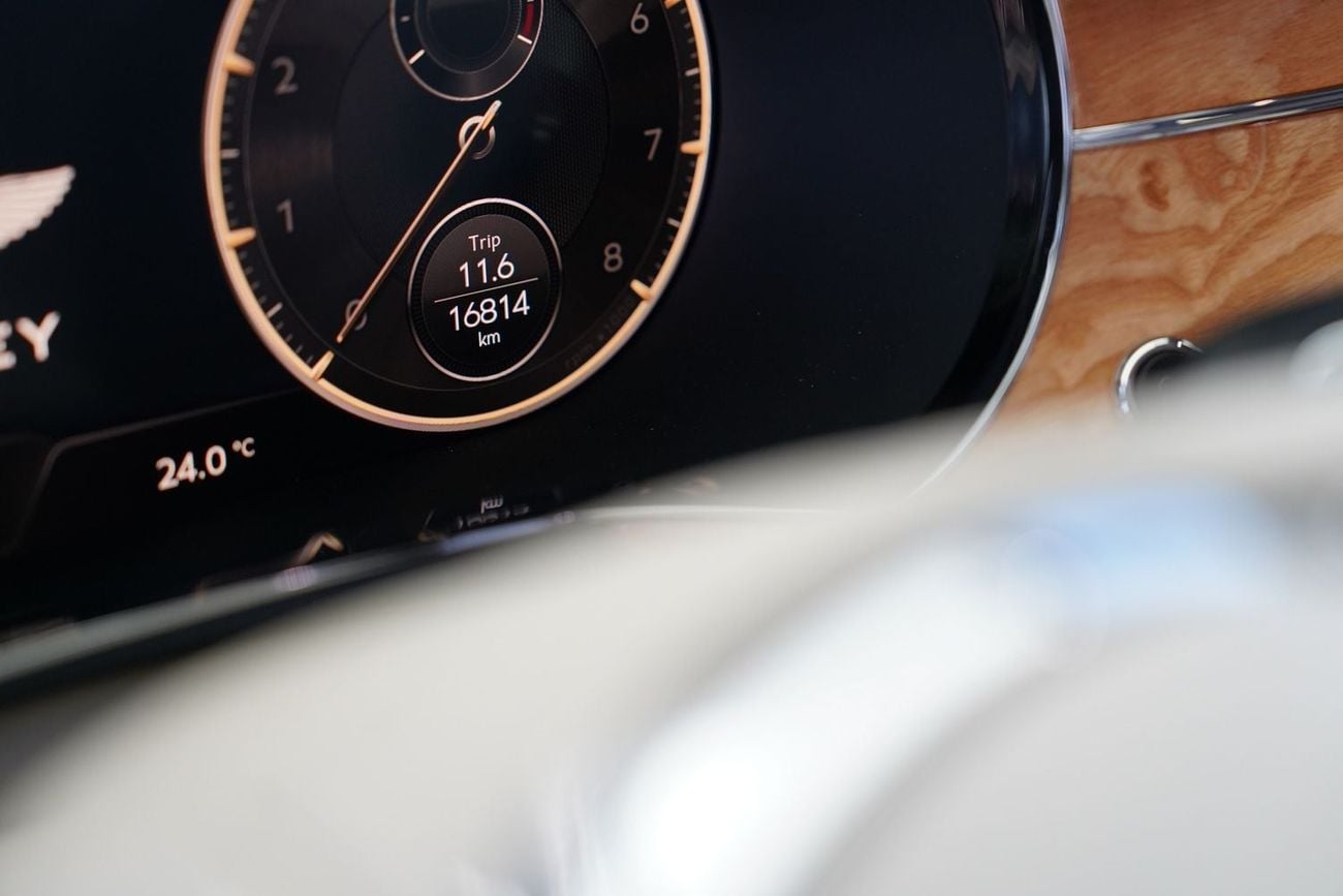 بنتلي فلاينج سبور Mulliner V8