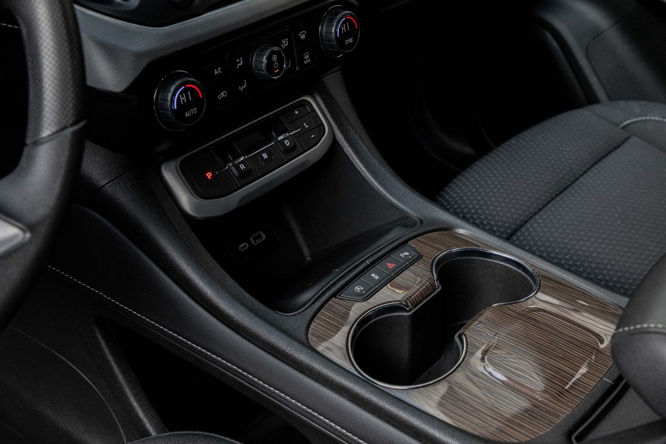 جي أم سي أكاديا Acadia SLE | 2,057 P.M | 0% Downpayment | Excellent Condition!