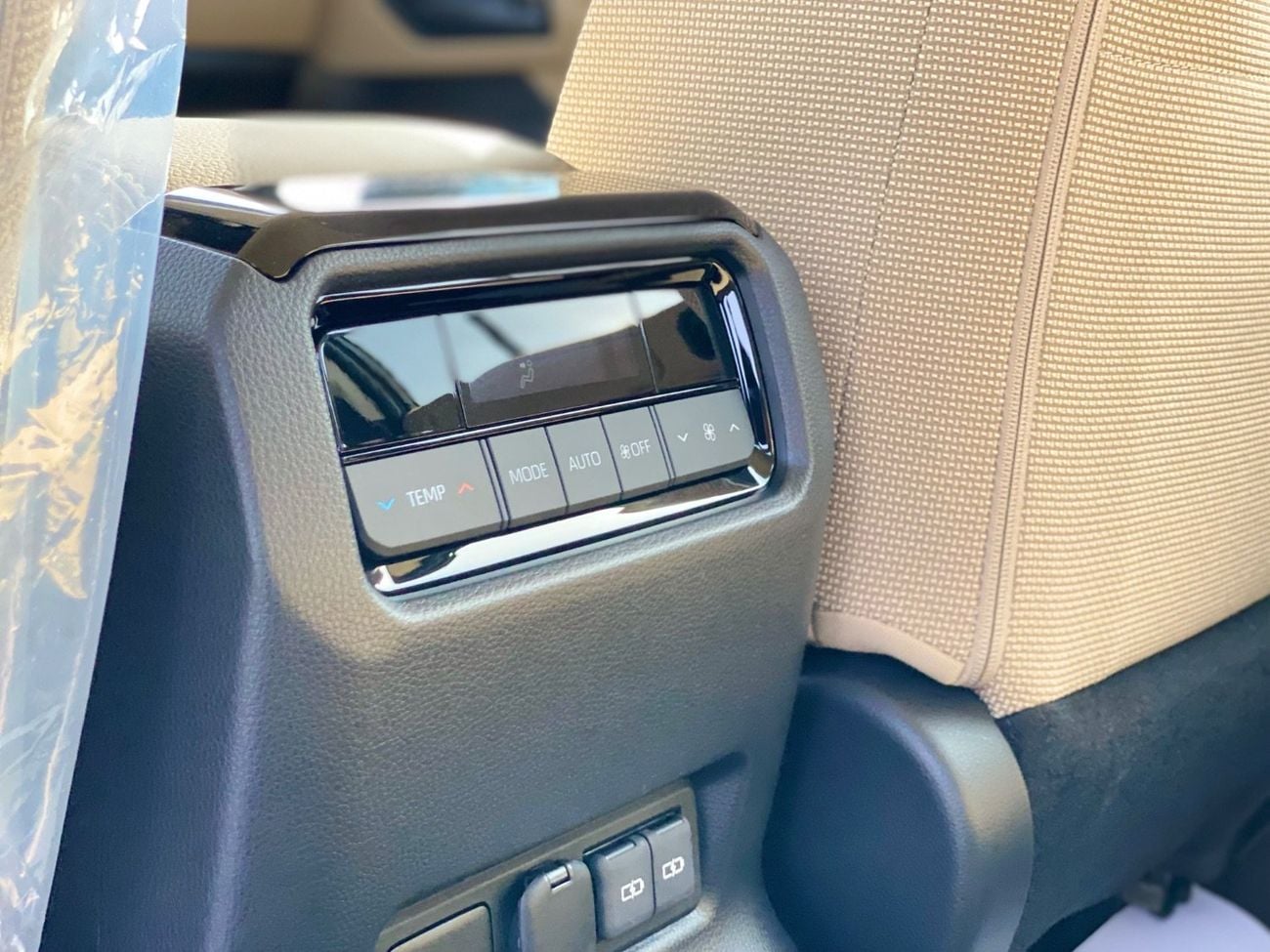 Toyota Prado 2.4L TURBO MID A/T PETROL TO