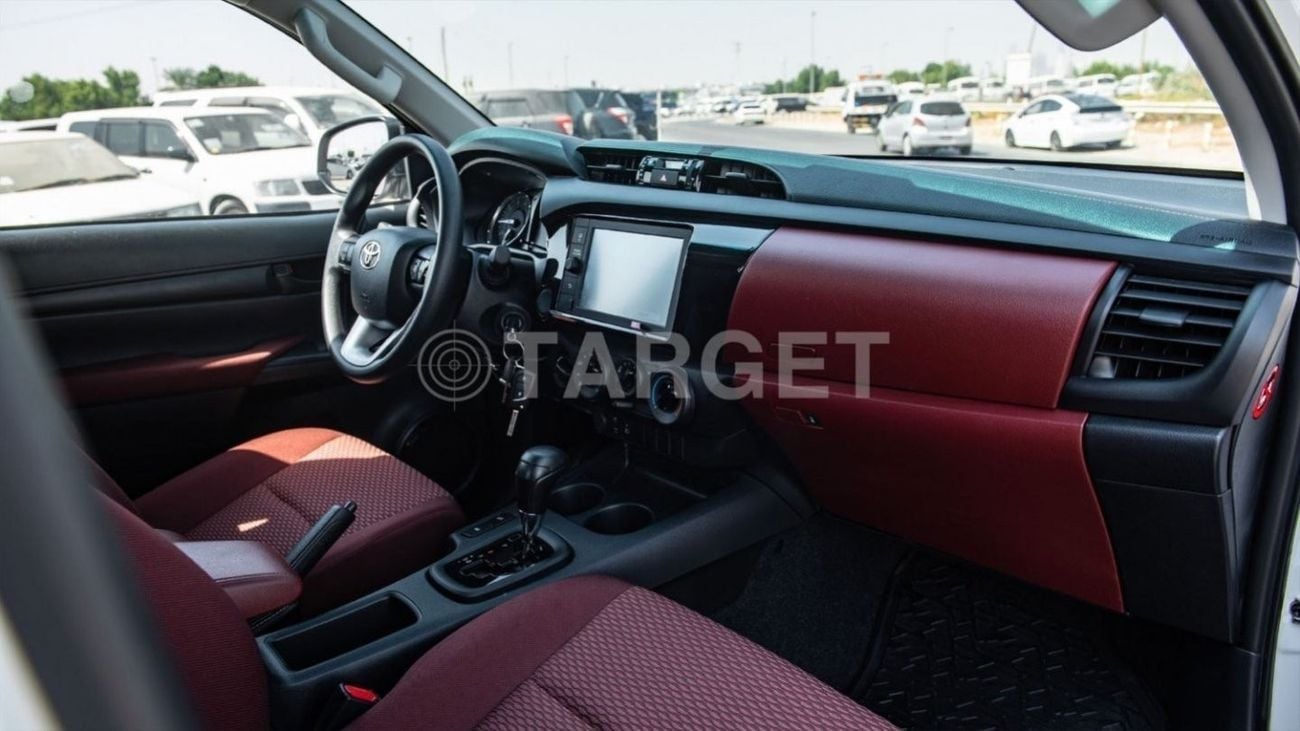 Toyota Hilux HILUX 2.4L AT 4WD DIESEL