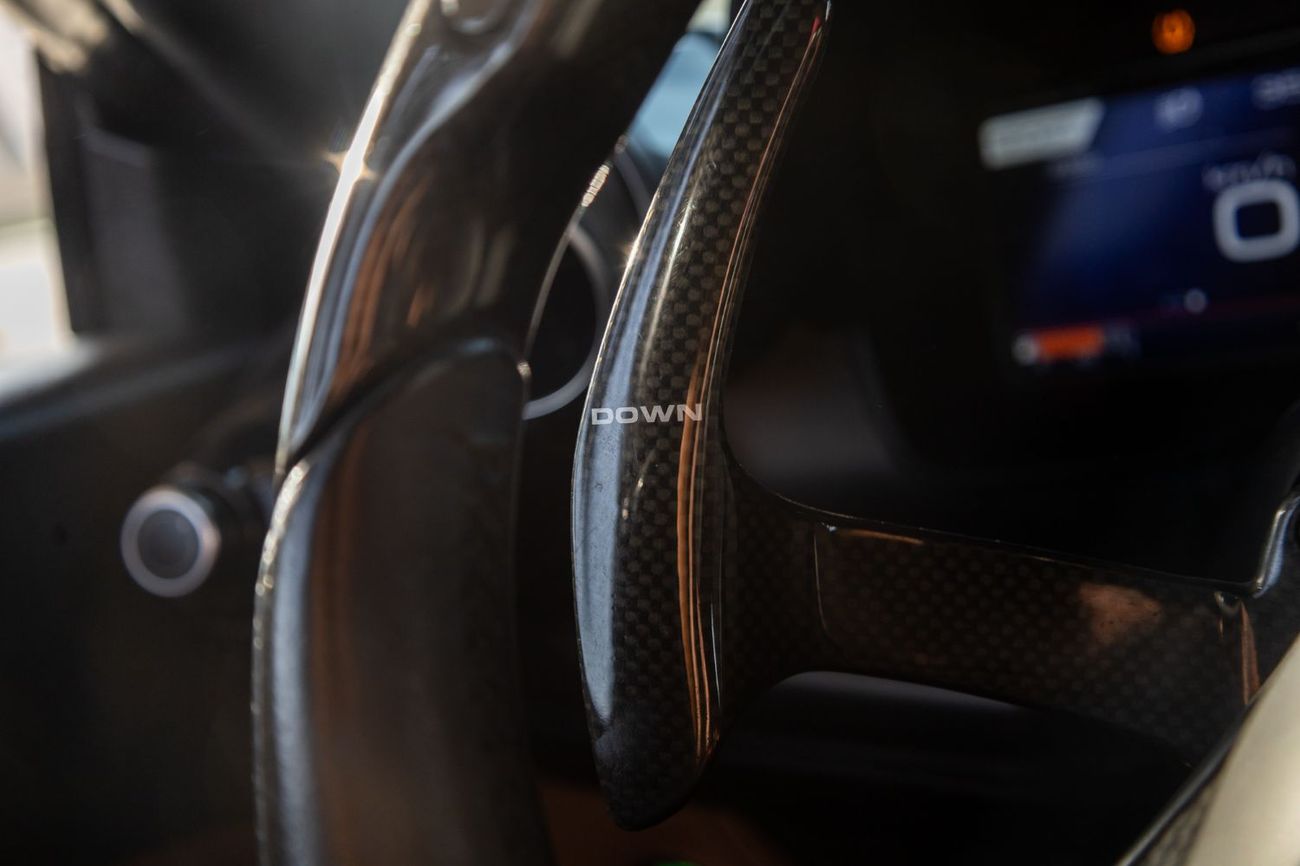 Ferrari F8 Tributo 3.9T V8