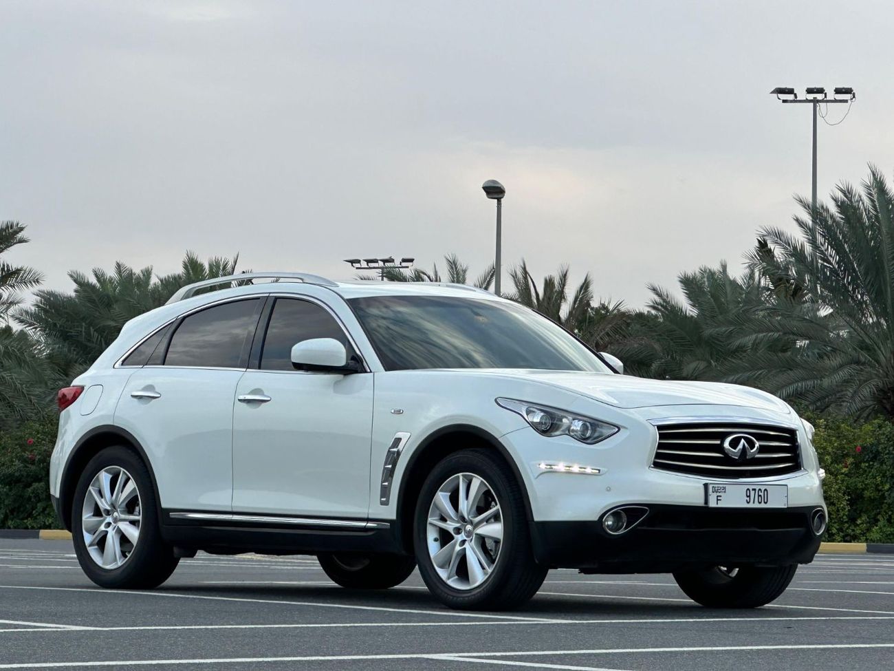 Infiniti FX35 Excellence INFINITI FX-35 2012 GCC//FULL OPITION // FULL SERVICE HISTORY AVAILABLE // PERFECT CONDIT