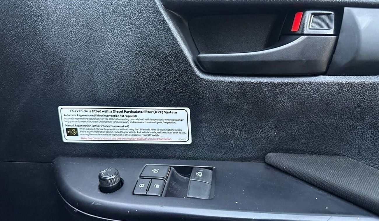 Toyota Hilux SMART CAB RHD AUTO DIESEL