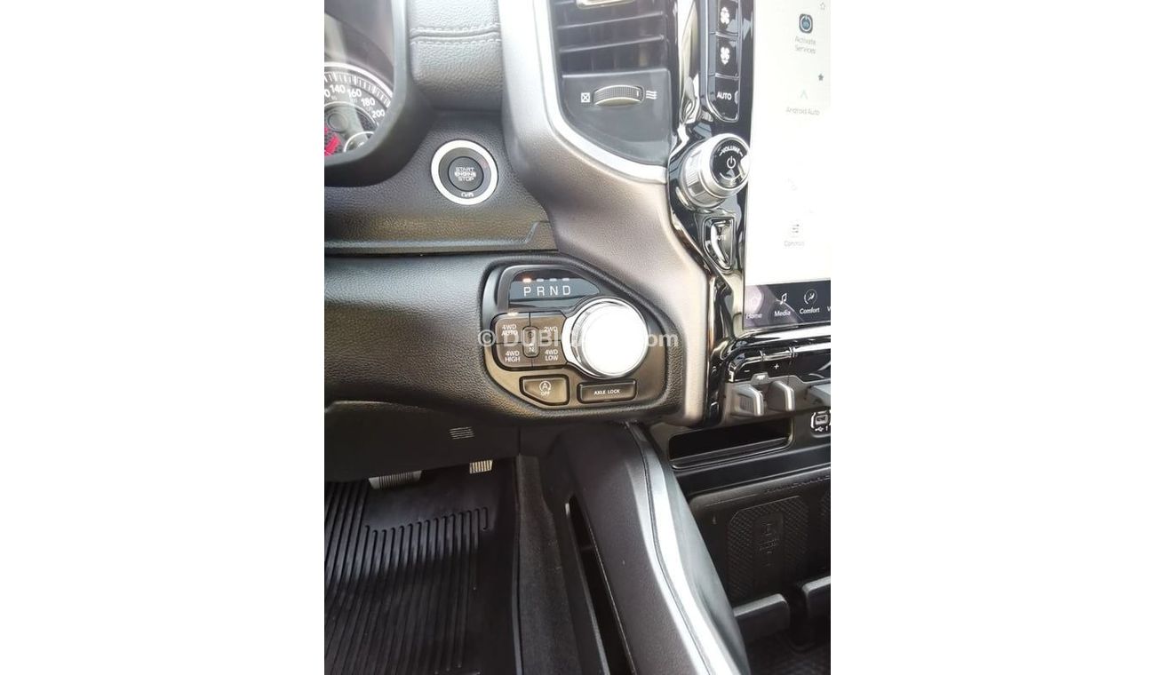 RAM 1500 Dodge RAM Laramie - 2022 - Silver