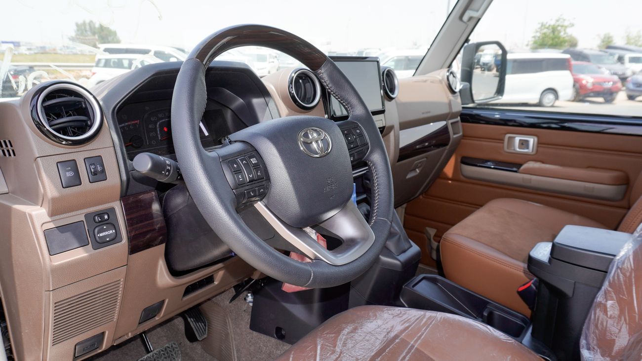 تويوتا لاند كروزر 70 4.0 L
