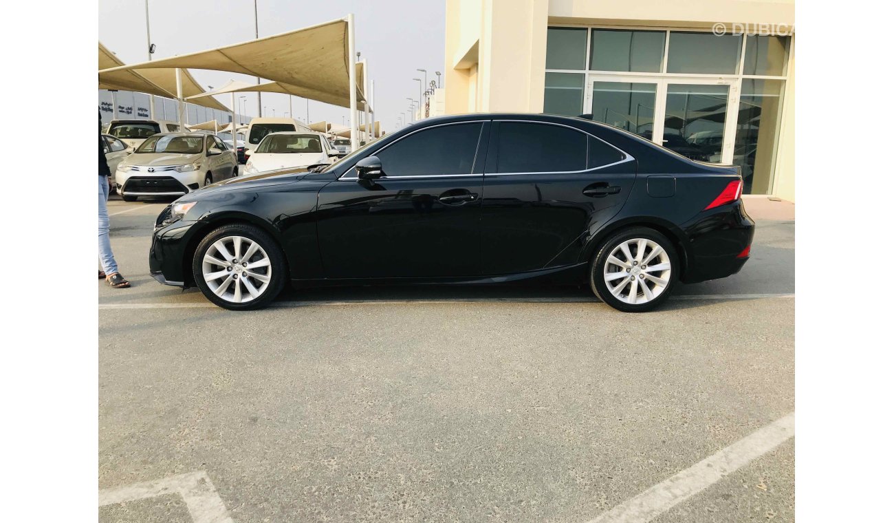 Lexus IS 200