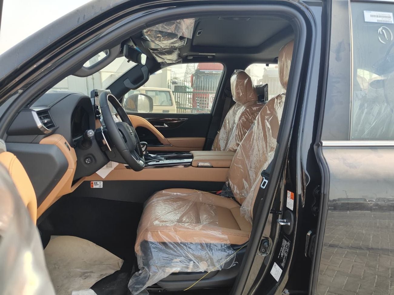 لكزس LX 600 2026 Lexus LX600 Signature (7-Seater) 3.5L V6 Twin-Turbo Petrol A/T 4WD Export Only