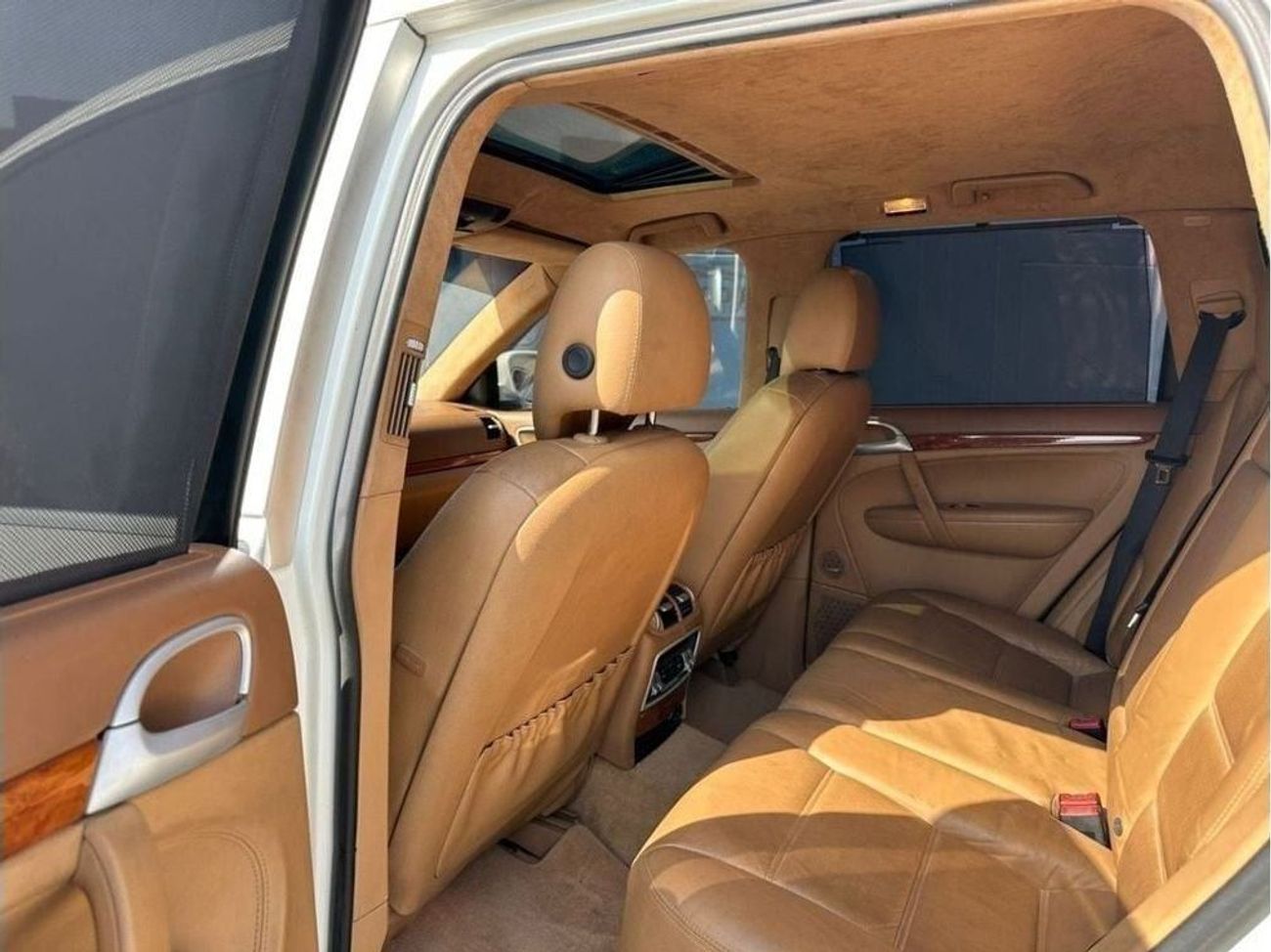 Porsche Cayenne Porsche Cayenne Turbo S | 4.5L V8 6AT (521 HP) | 2006 | GCC Specs | First Owner