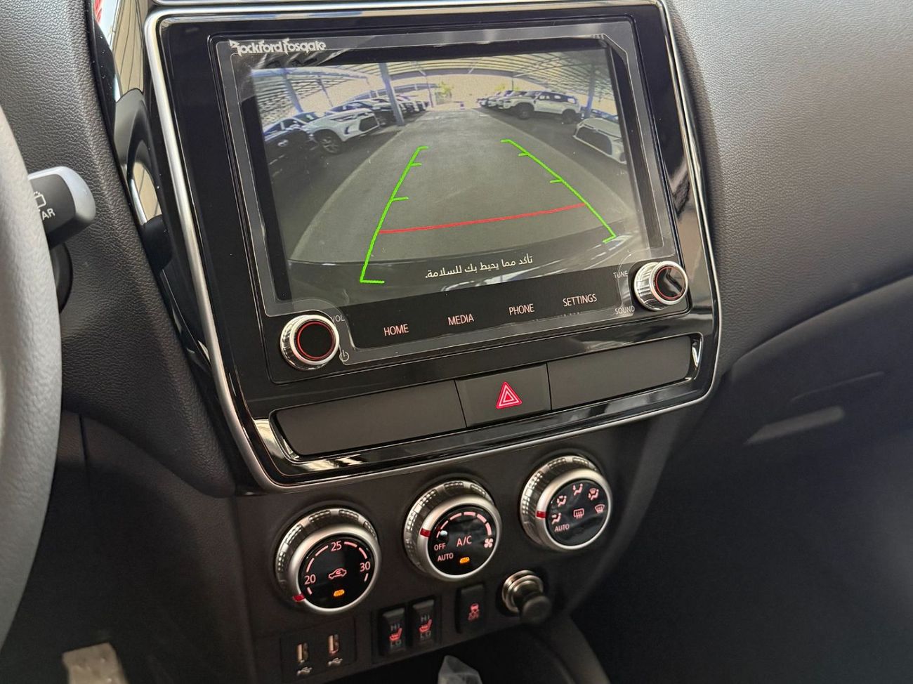 Mitsubishi ASX ASX LUXURY 2.0 4WD **EXPORT ONLY**التصدير فقط خارج الخليج***