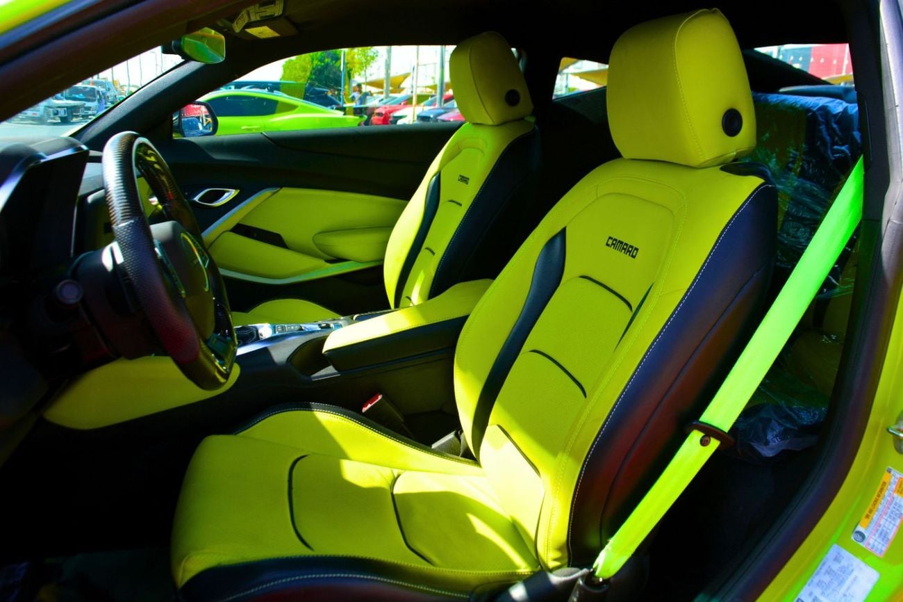 Chevrolet Camaro SS 6.2L Coupe-ATTRACTIVE COLOR/SS V8 6.2L // NICE COLOR//GOOD CONDITION //LOW MILEG