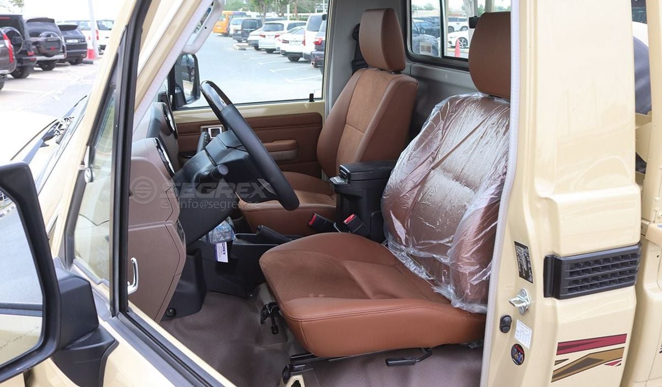 تويوتا لاند كروزر بيك آب LC79, Single Cabin, 4.0L Petrol 4WD 6-Speed Automatic | Brand New | 2025 Model | For Export