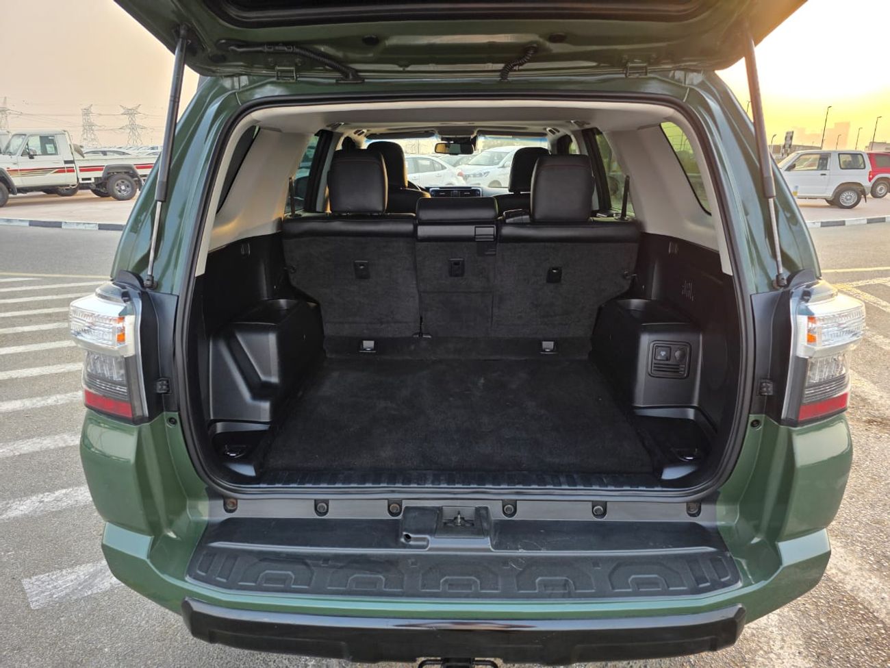 Toyota 4Runner 2020 Model TRD Pro Sunroof, 4x4 , original leather seat and Push button