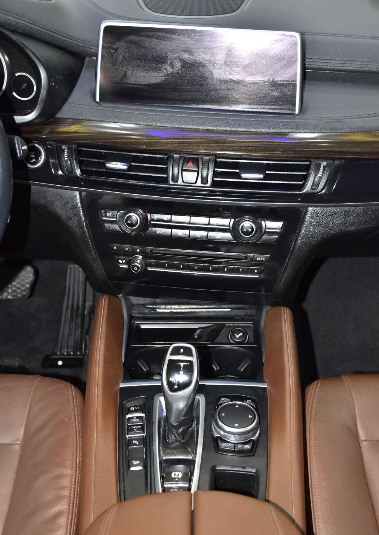 BMW X6 EXCELLENT DEAL for our BMW X6 xDrive35i ( 2015 Model ) in Black Color GCC Specs