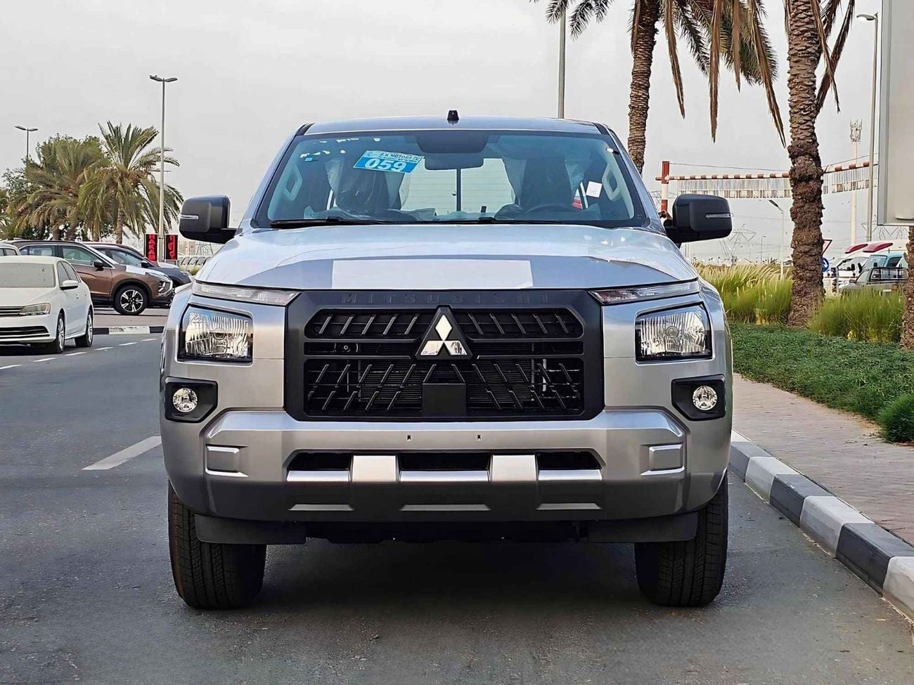 ميتسوبيشي L200 GLX 2.4L PETROL / M/T / SIDE STICKER / 4WD / CODE # GLXP