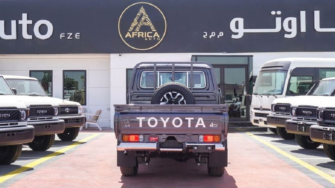 Toyota Land Cruiser Pick Up TOYOTA LC79 DC 2.8L DSL 25 YM FULL OPTIONS AT LC79 DC 2.8L DSL FULL AT 25 YM