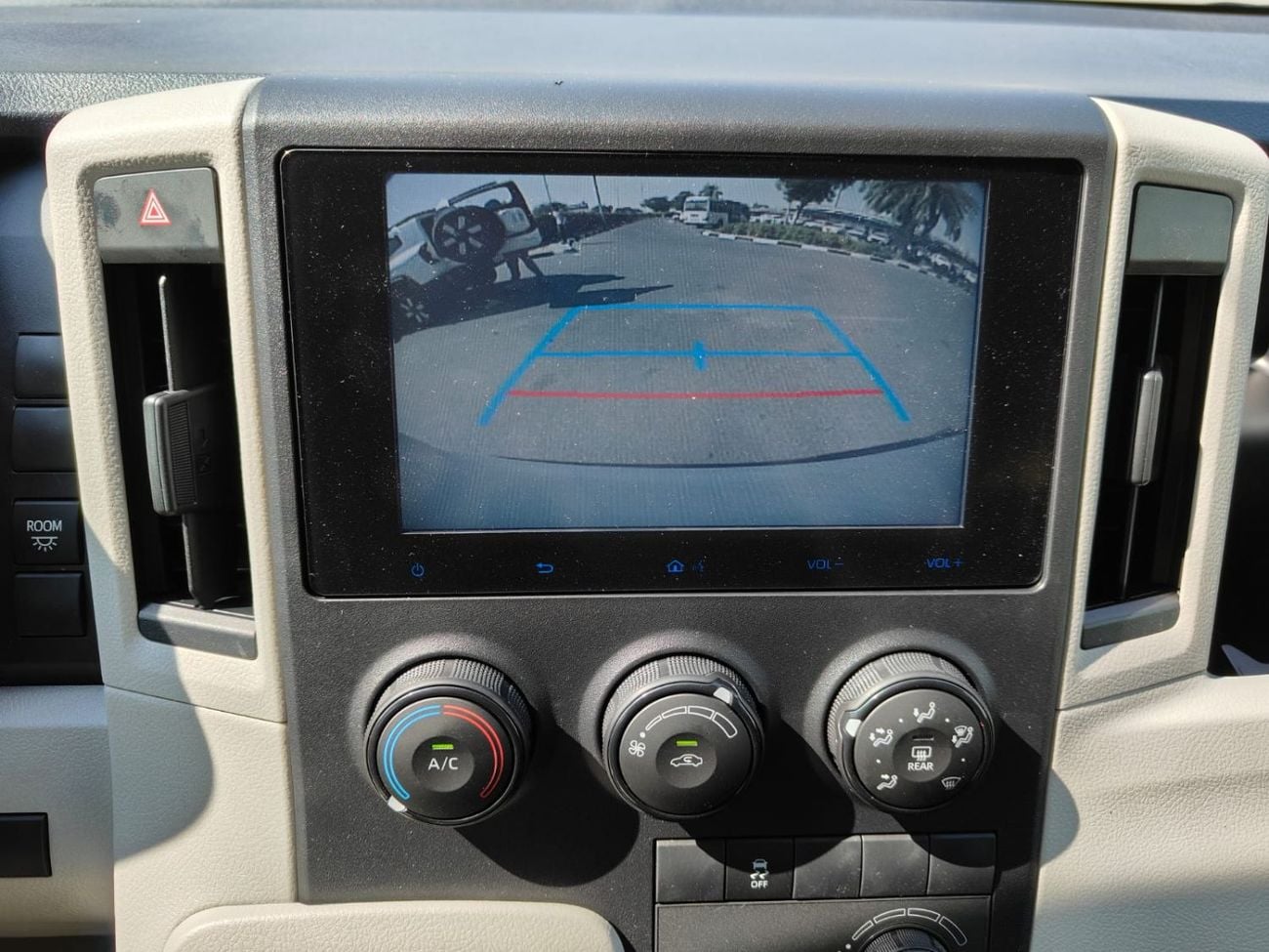 Toyota Hiace 2026 Toyota Hiace DX High-Roof 13-Seater 3.5L V6 Petrol M/T (3-Point Seatbelts) Export Only