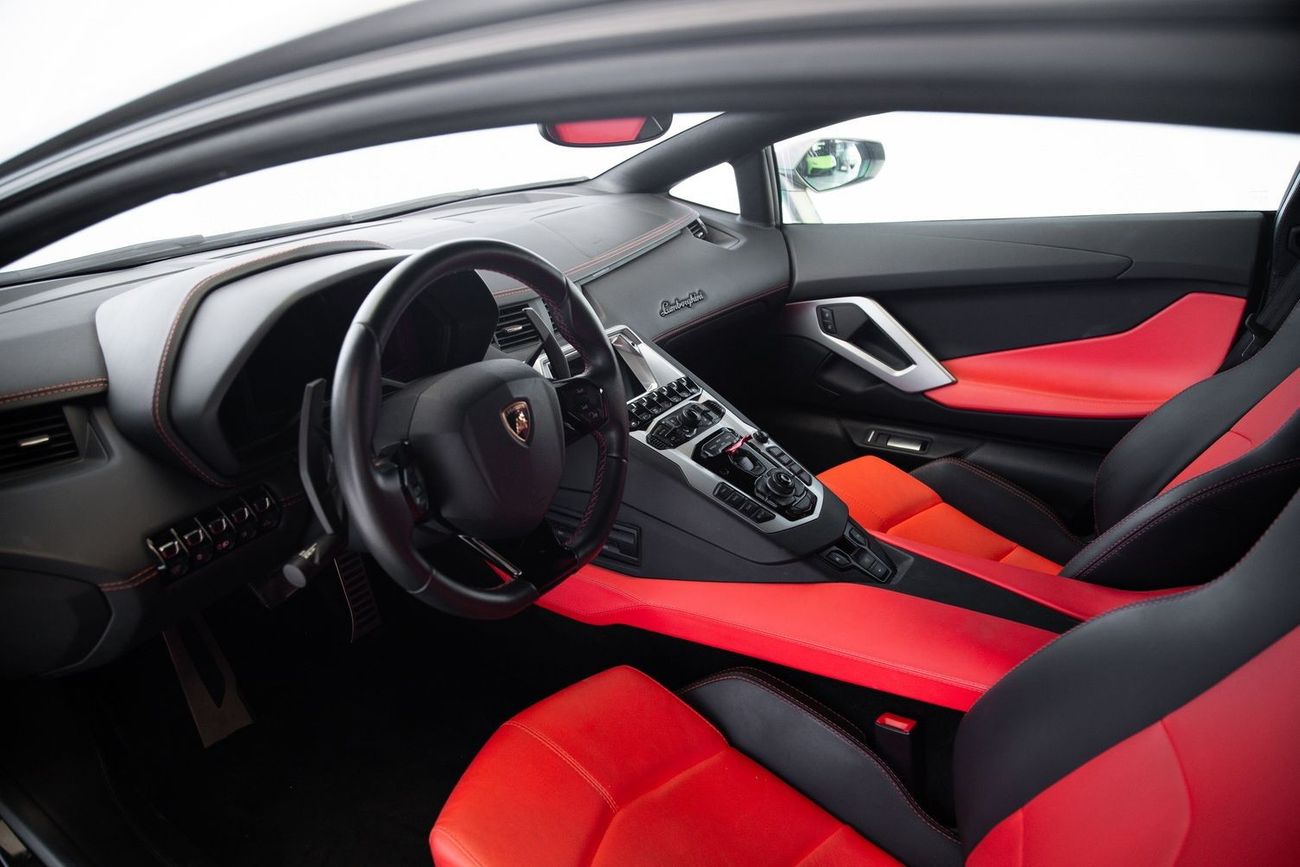 Lamborghini Aventador LP740-4 S