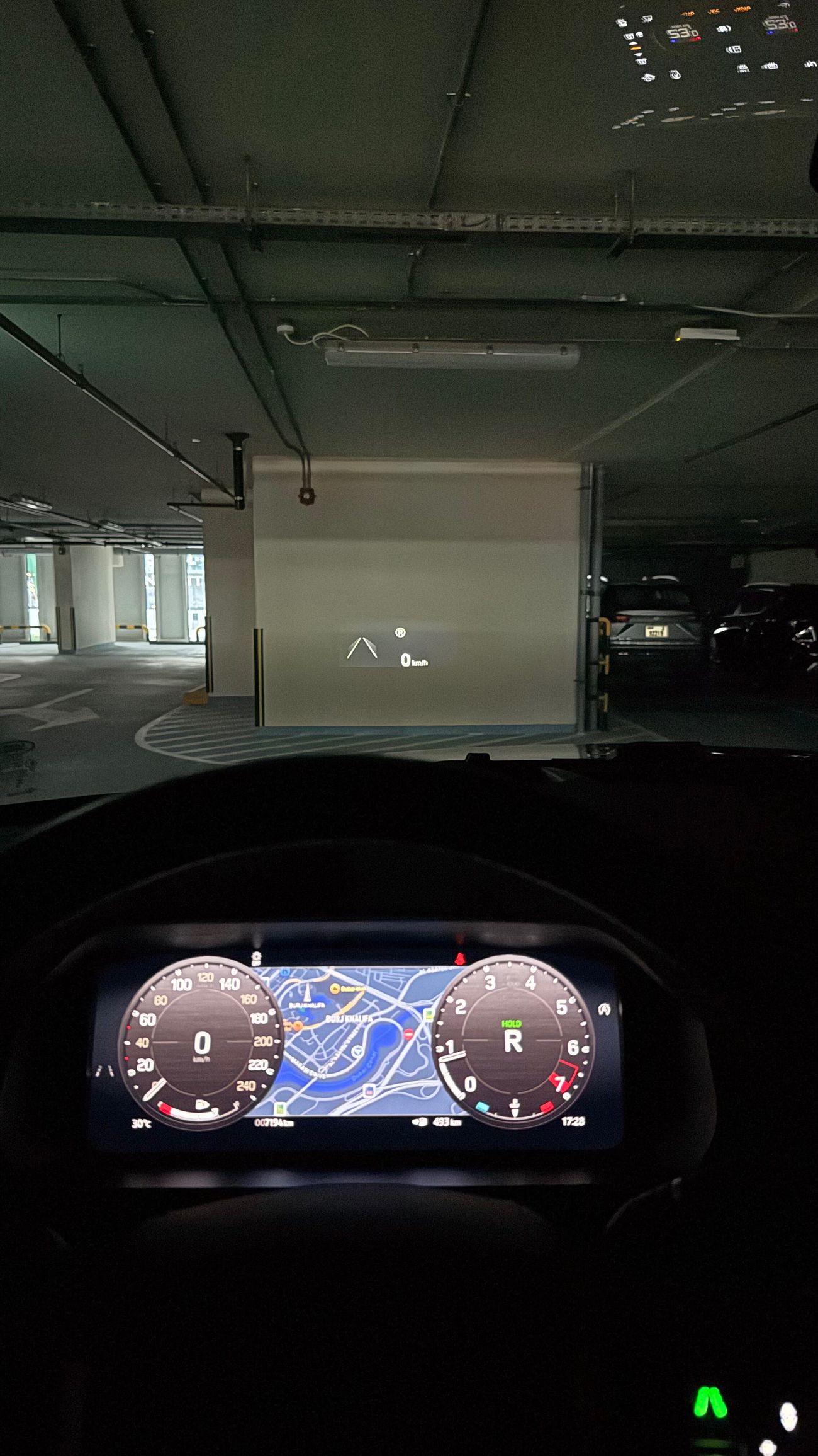 Land Rover Defender P400 110 X-Dynamic SE 3.0L (7 Seater)