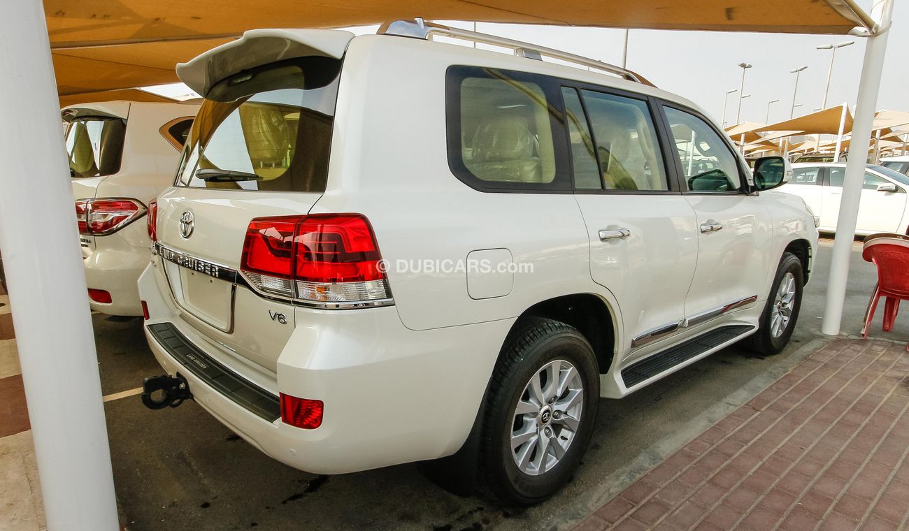 Toyota Land Cruiser GXR V6