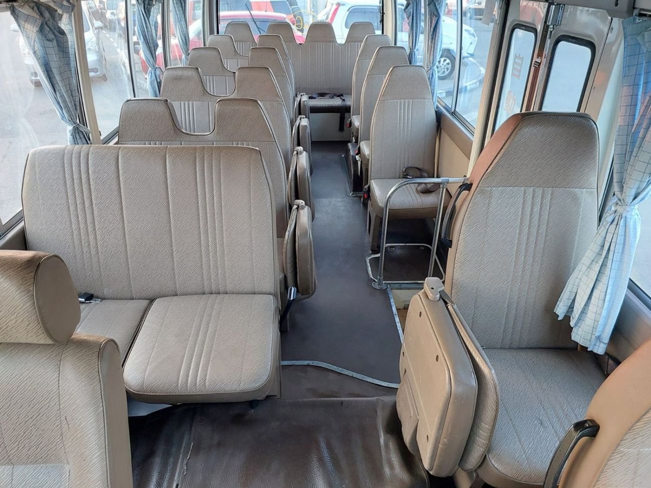 نيسان سيفيليان NISSAN CIVILIAN BUS RHD 1993 MODEL 3.5 L DIESEL MANUAL(PM30153)