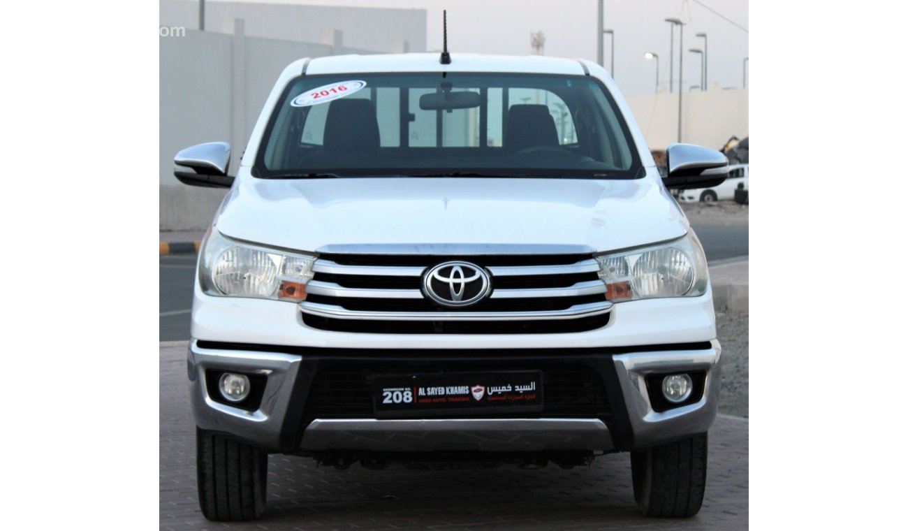 Toyota Hilux Toyota Hilux 2016 GCC in excellent condition without accidents, very clean from inside and outside