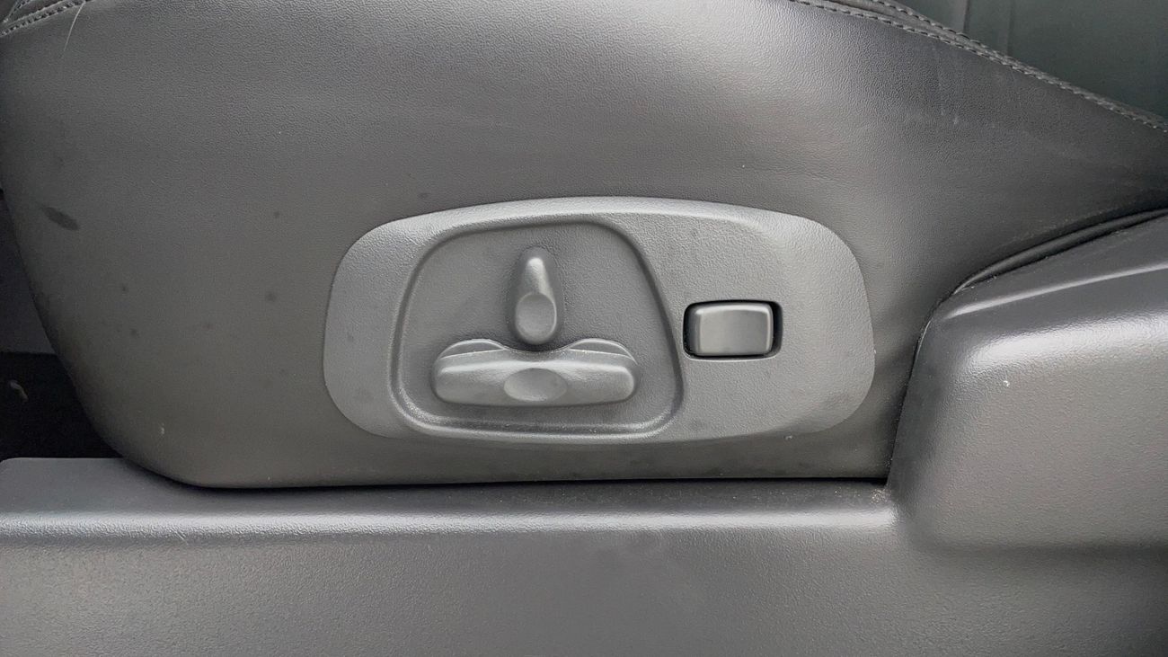 Mitsubishi Pajero GLS HIGHLINE SIGNATURE EDITION 3.8 | Zero Down Payment | Home Test Drive