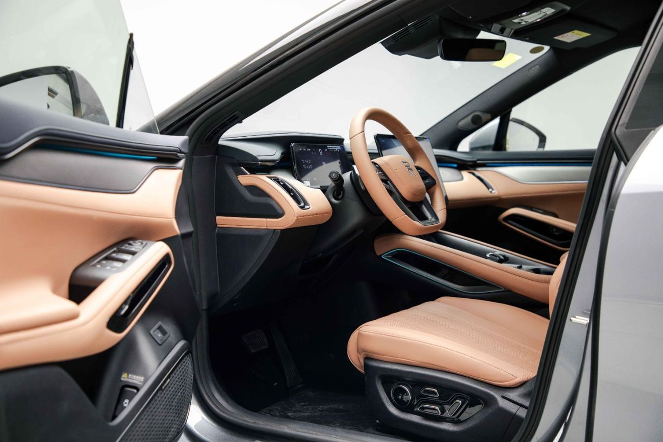 BYD Song L Excellent - Grey Inside Red | Export Only