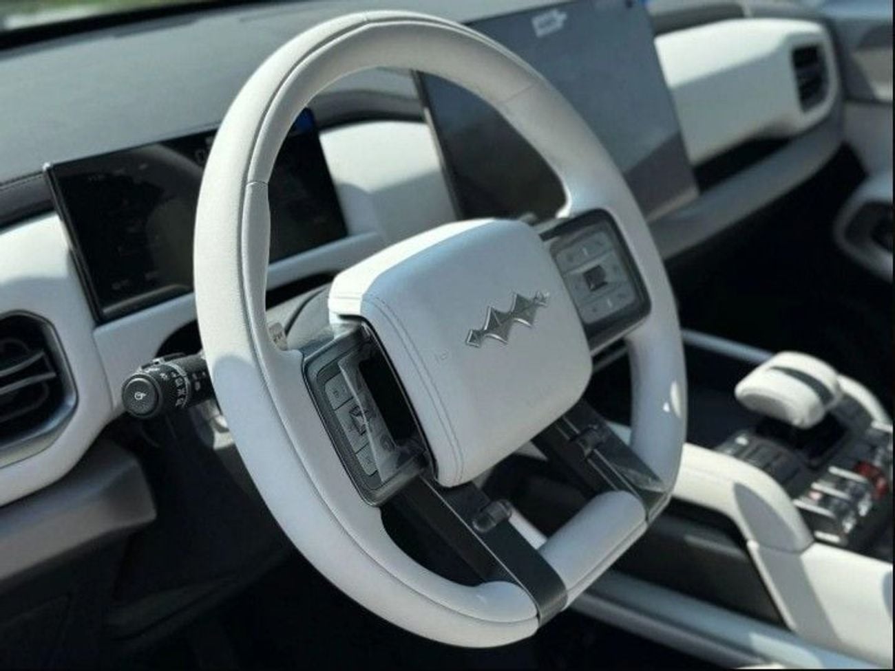 بي واي دي ليوبارد تيتانيوم 3 501KM 4WD Intelligent Driving full option Pure electric compact SUV