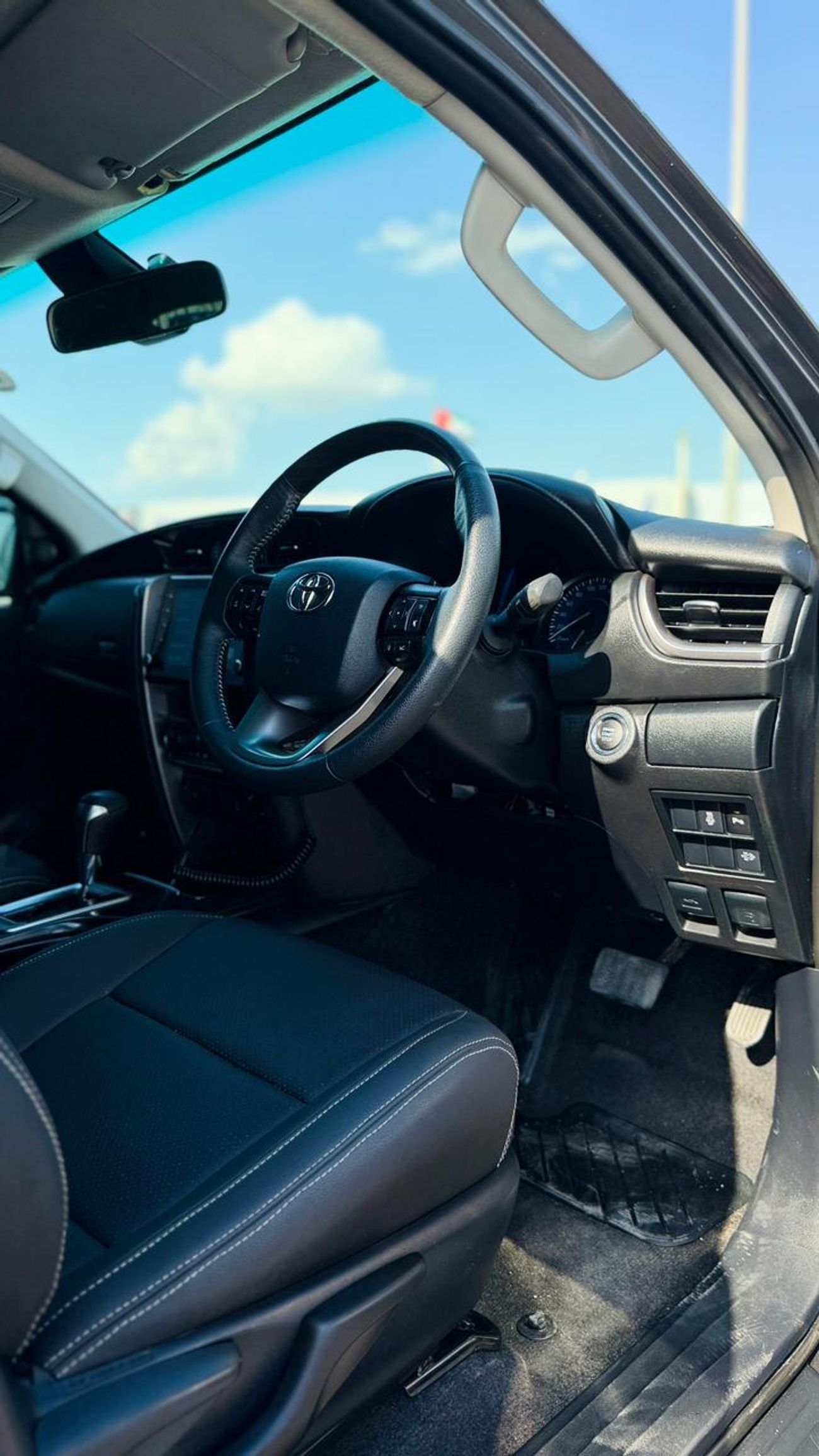 Toyota Fortuner 2023 | 2.8L DIESEL ENGINE | AUTOMATIC TRANSMISSION | RHD | DIGITAL AC | REAR VIEW CAMERA | CONTROLLE