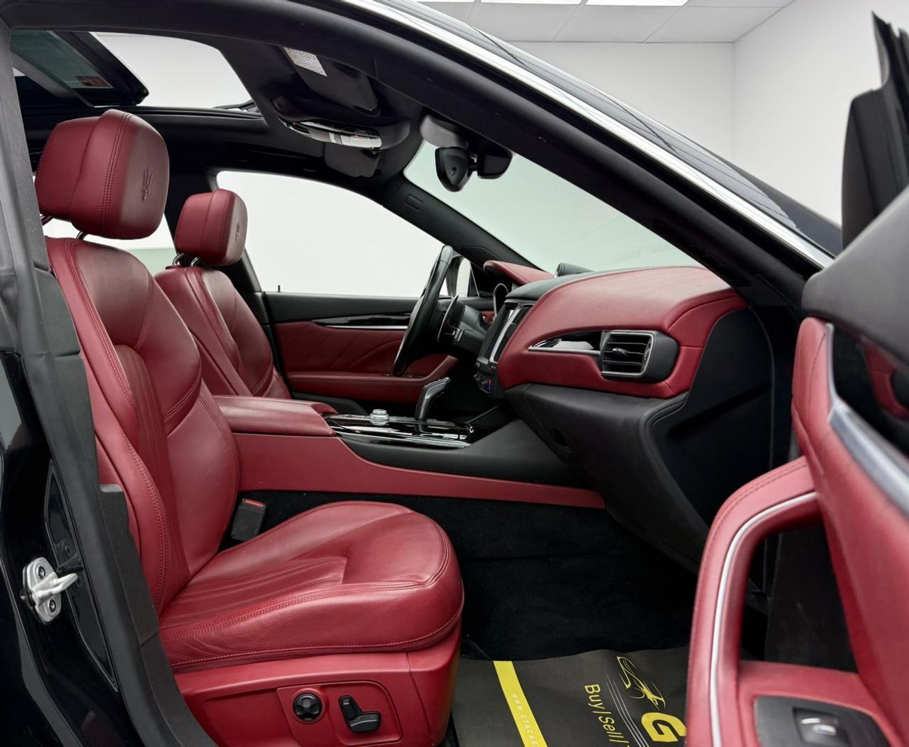 Maserati Levante S 3.0L (430 HP) 2019 Maserati Levante S Q4 ,Maserati Warranty+Service Contract+Full Service History