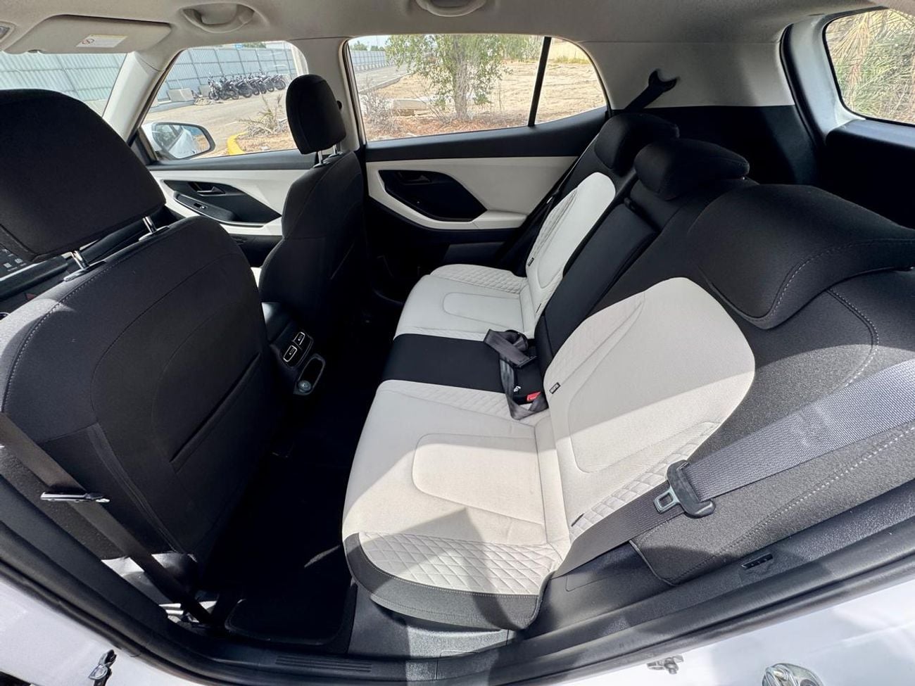 Hyundai Creta Mid 1.6L 770-Monthly l GCC l Cruise, Camera, Navigation l Accident Free