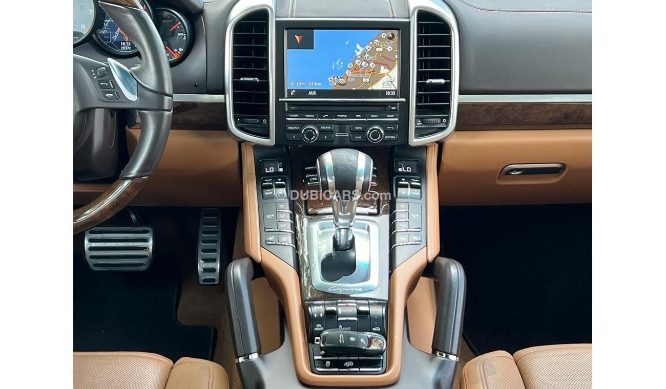 Porsche Cayenne PORSCHE CAYENNE GTS 2014 GCC FULL OPTION