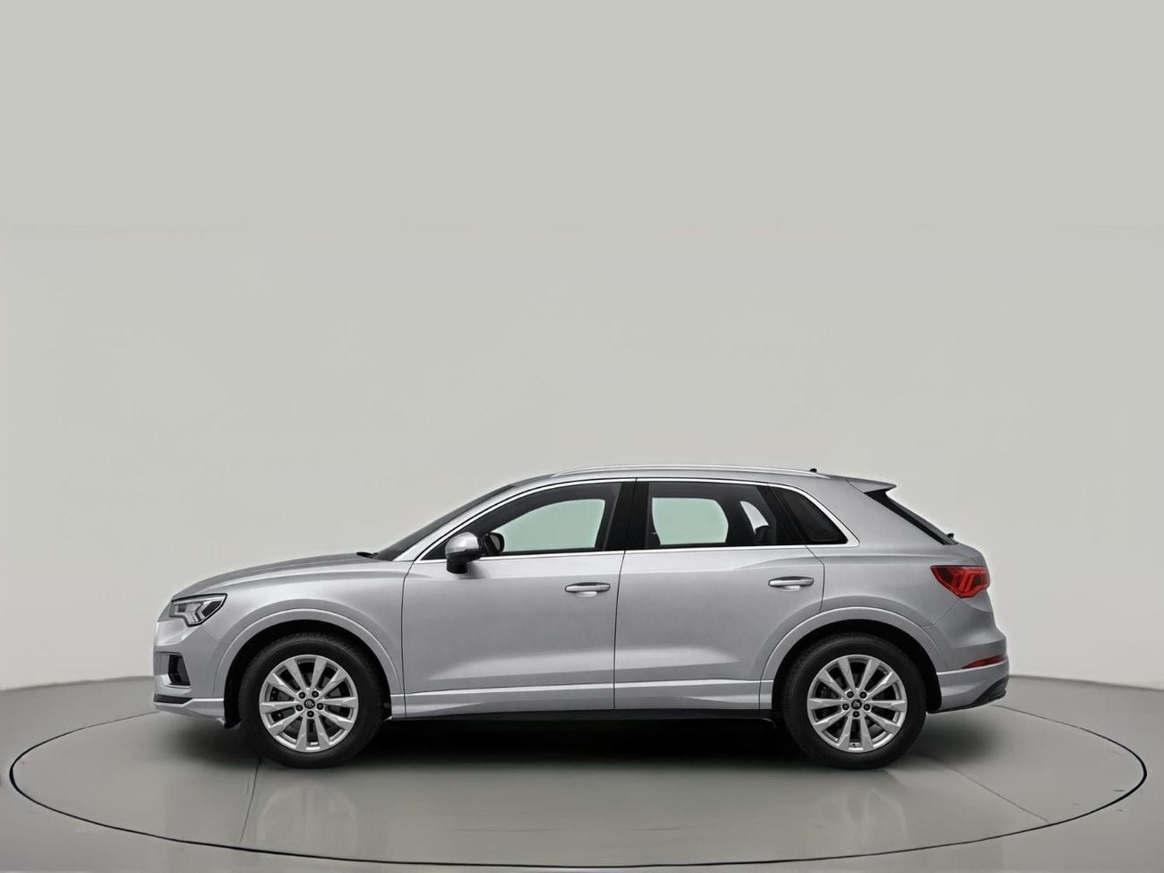 أودي Q3 2023 35 TFSI | AED 1550/Month | 0 DP | 30 Day Return | Warranty | Service History