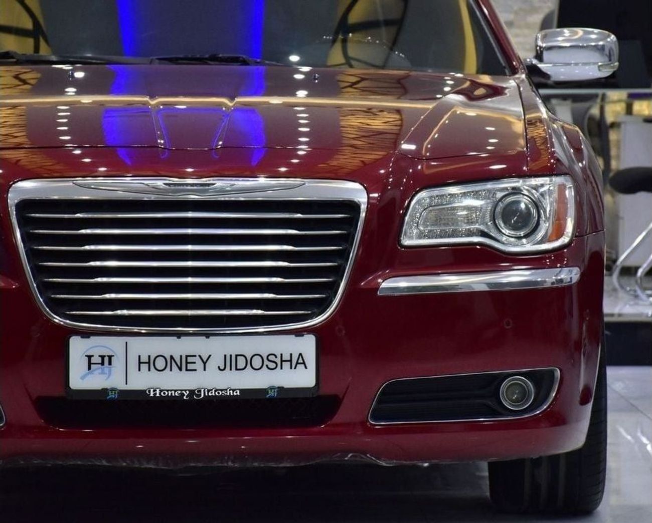 كرايسلر 300C EXCELLENT DEAL for our Chrysler 300c ( 2012 Model ) in Red Color GCC Specs