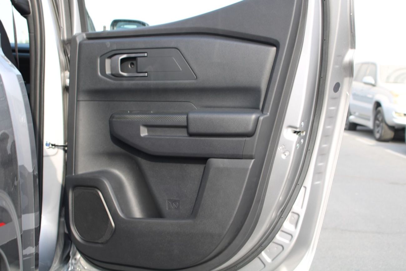 Mitsubishi L200 MITISUBISHI L200 2.4L DIESEL DOUBLE CAB 4WD GLS MANUAL