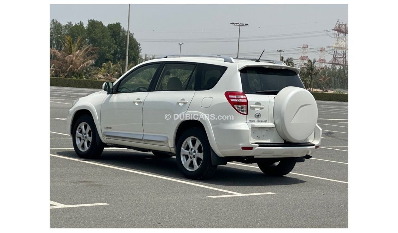 Toyota RAV4 MODEL 2012 GCC CAR PERFECT CONDITION inside and outside f