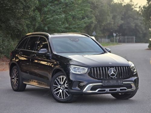 مرسيدس بنز GLC 220 d MERCEDES GLC-220d // KOREAN 2022//ORGINAL PAINT // ACCIDENT FREE //LOW MILEAGE//PERFECT CONDITION