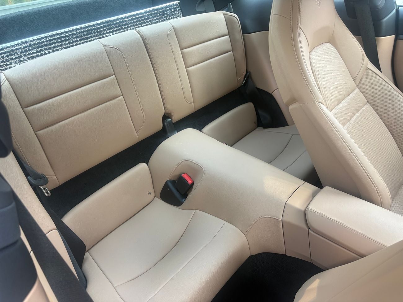 بورش 911 CARRERA 4
