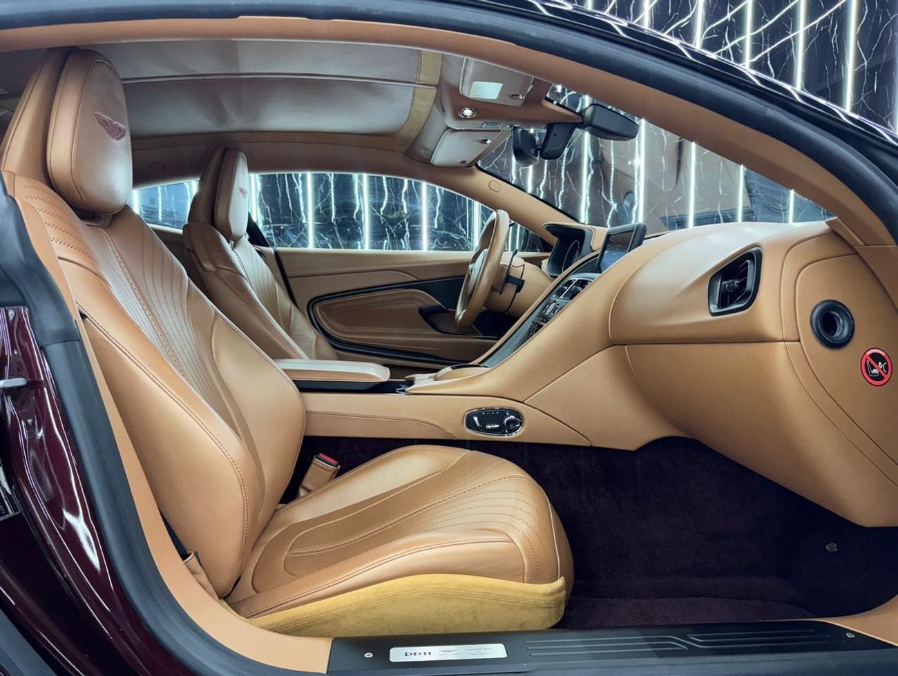 Aston Martin DB11 STD AMR 5.2L 2018 Aston Martin DB11  V12 With full Aston Martin Service History