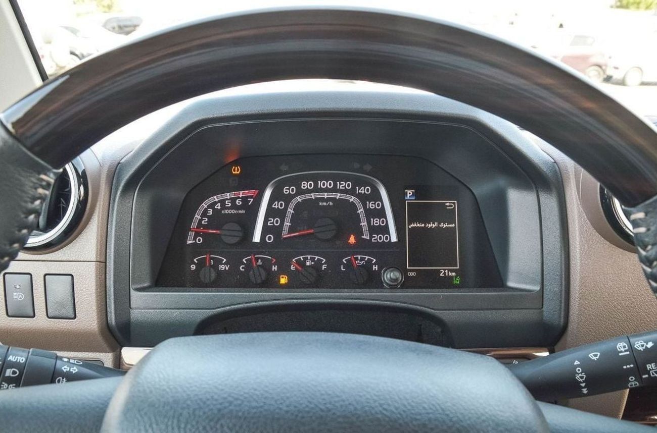 Toyota Land Cruiser 70 TOYOTA LAND CRUISER 76 4.0L V6 4WD 5DOOR SUV 2025