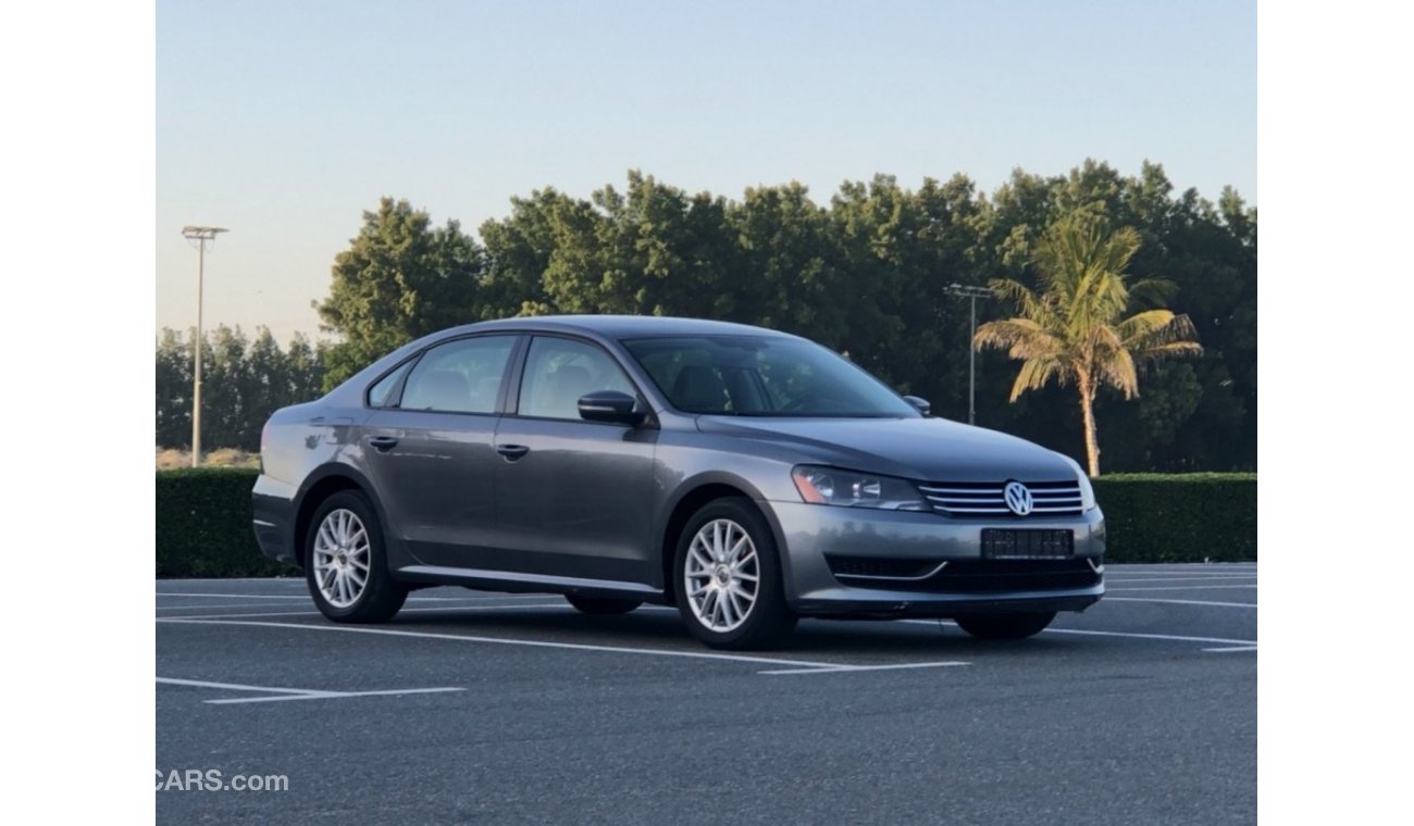 Volkswagen Passat MODEL 2014 GCC CAR PERFECT CONDITION INSIDE AND OUTSIDE