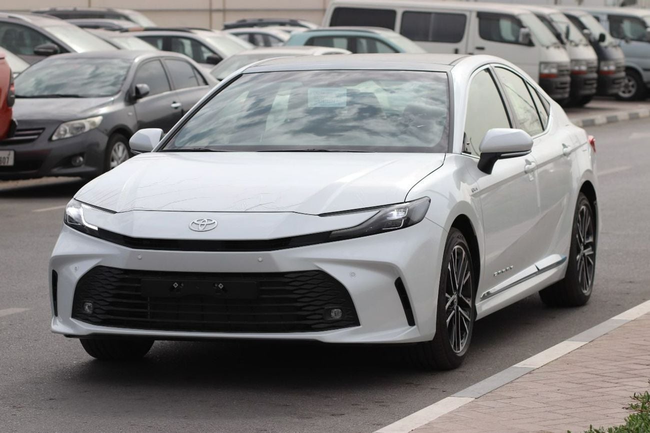 Toyota Camry 2.5LE, KEYLESS ENTRY,PUSH START, PANORAMIC ROOF, ALLOY WHEELS, MODEL 2026
