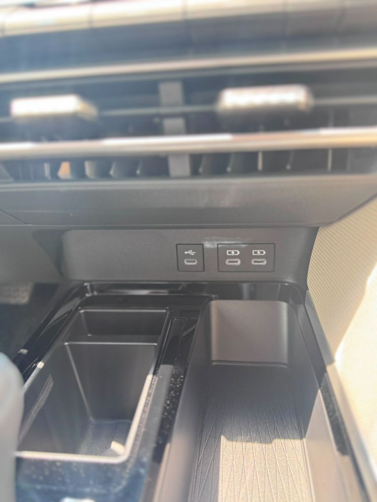 Toyota Camry GLE HEV