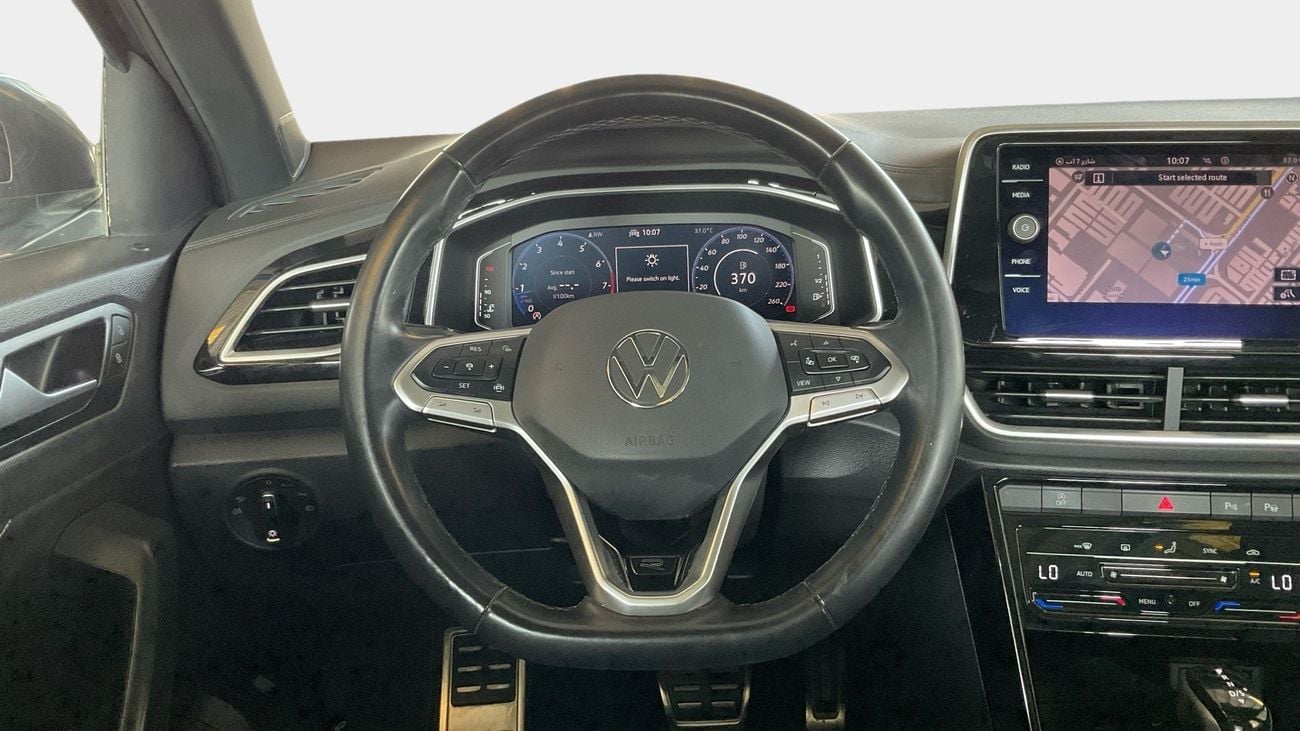 Volkswagen T-ROC 1.4 TSI R-LINE | Guaranteed Warranty | 0 Down Payment