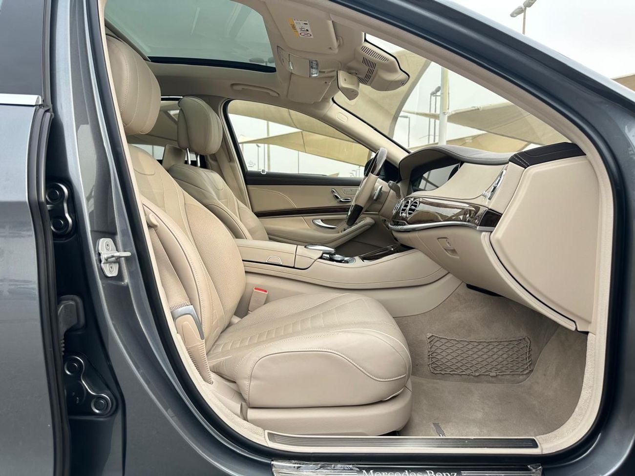 مرسيدس بنز S 560