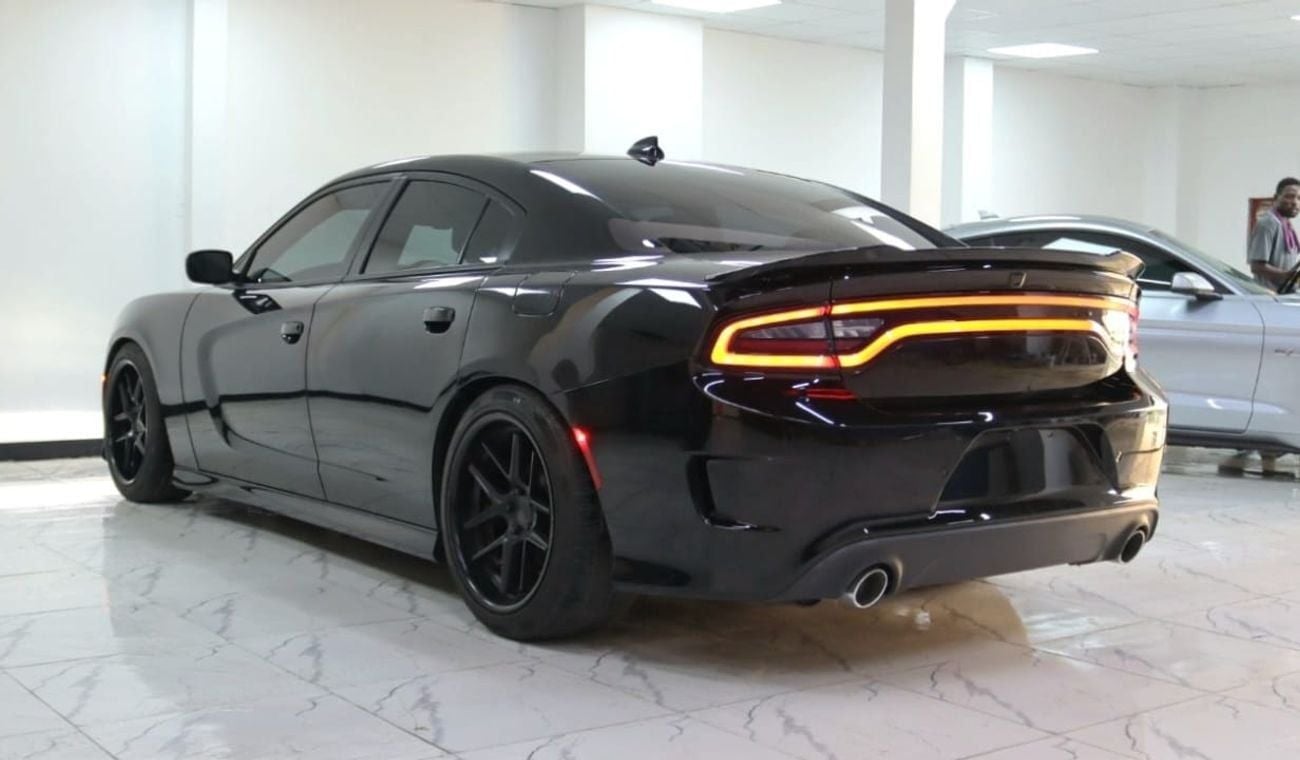 Dodge Charger 5.7L R/T