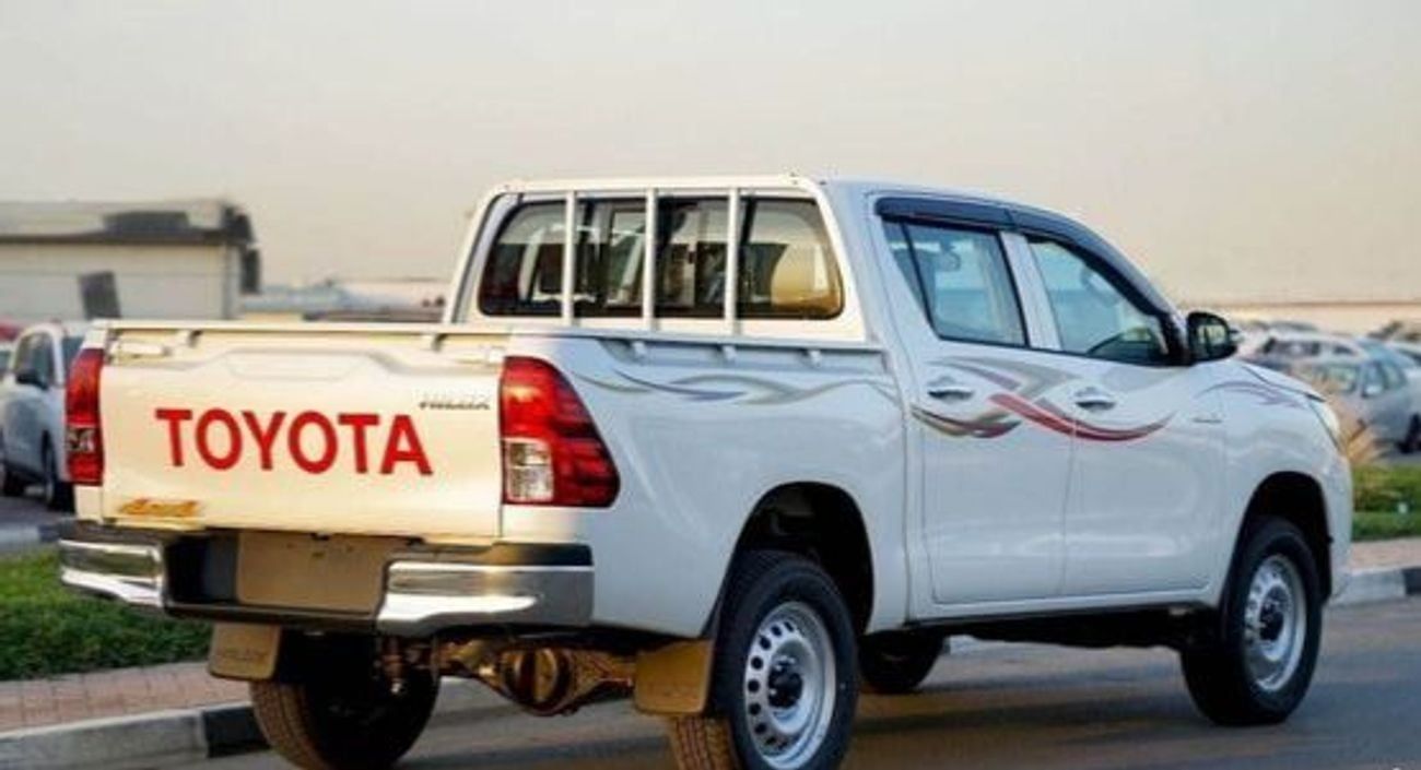 Toyota Hilux TOYOTA HILUX 2.4L DIESEL DOUBLE CABIN 4WD M/T MY 2026