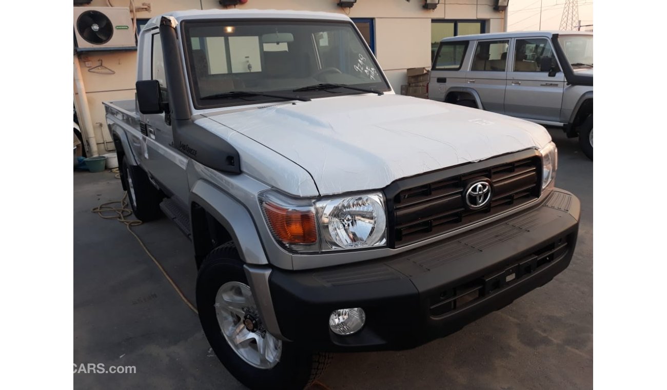 Toyota Land Cruiser Pick Up 4.2L DIESEL WITH GOOD OPTIONS