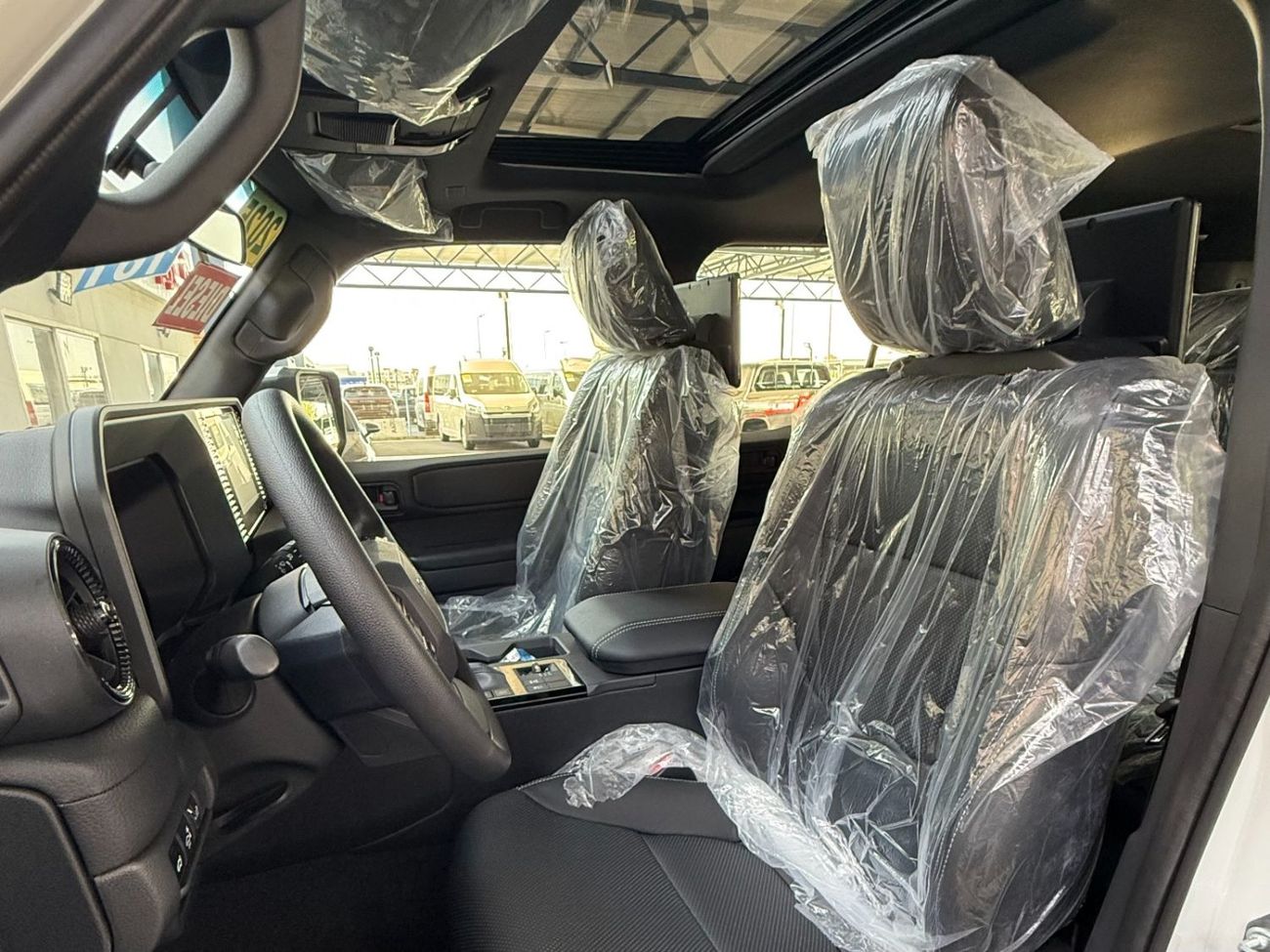 Toyota Prado 2.8 DIESEL 20 INCH ALLOY RIMS **التصدير فقط خارج الخليج**EXPORT ONLY**