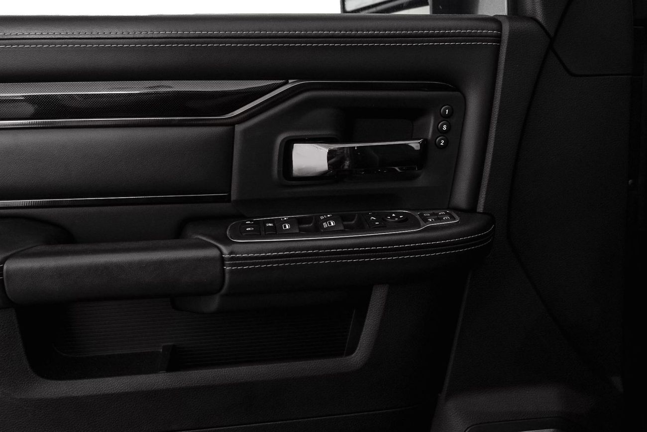 رام 2500 Power Wagon 6.4L 4WD (5 Seater)